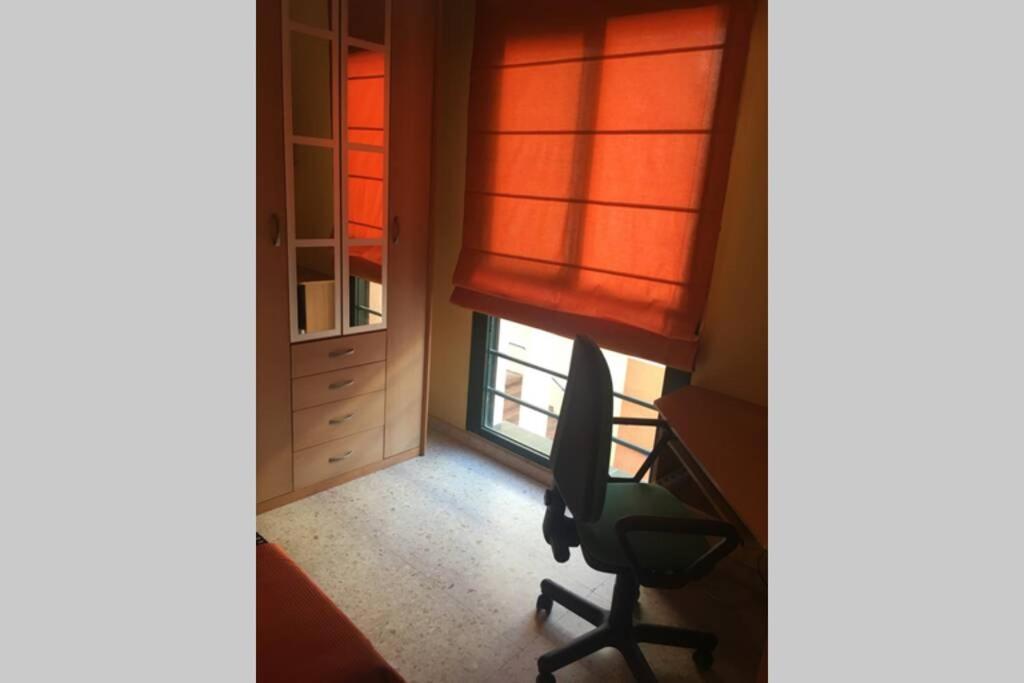 Confortable-Tranquilo Apartamento Junto Al Centro Málaga Buitenkant foto