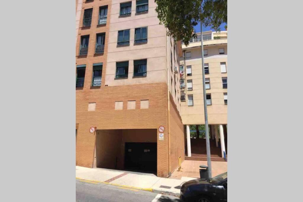 Confortable-Tranquilo Apartamento Junto Al Centro Málaga Buitenkant foto