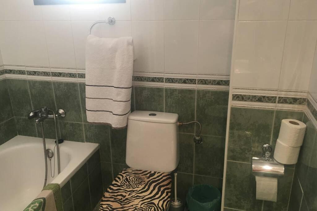 Confortable-Tranquilo Apartamento Junto Al Centro Málaga Buitenkant foto