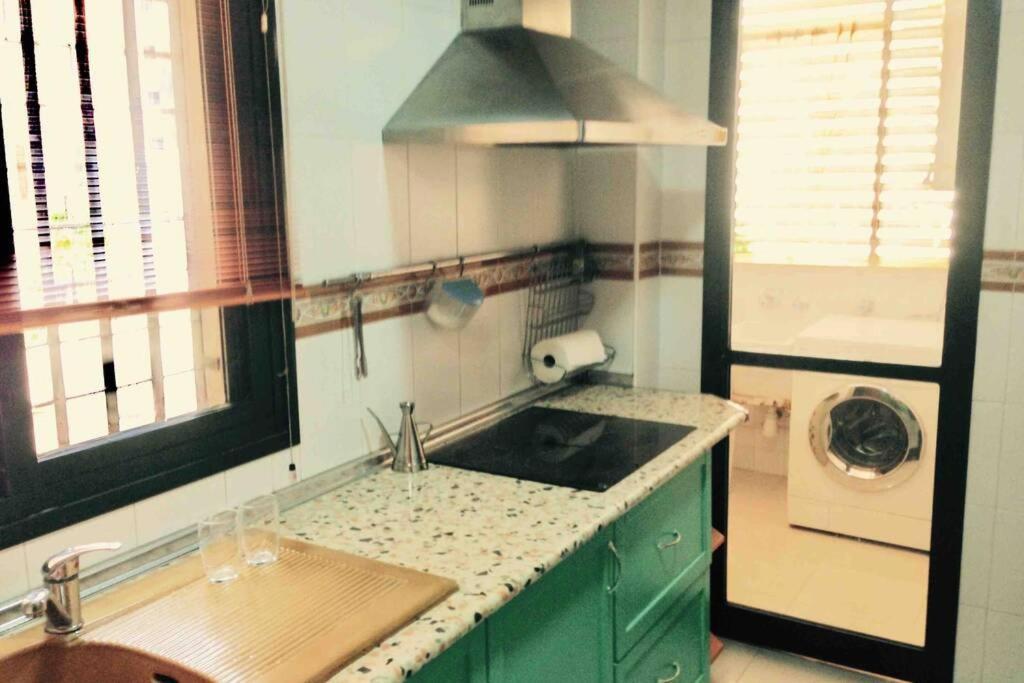 Confortable-Tranquilo Apartamento Junto Al Centro Málaga Buitenkant foto